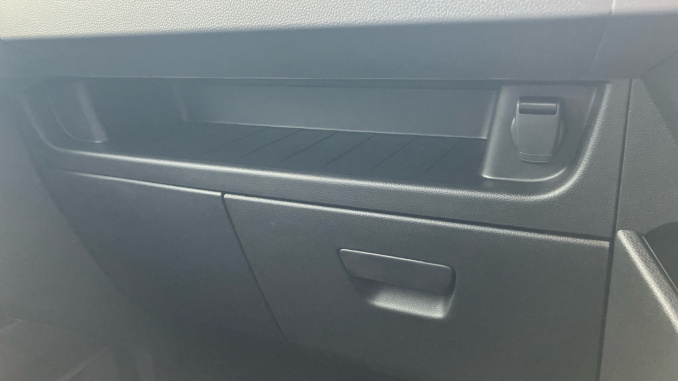 Renault Master Lwb Diesel Fwd LL35dCi 150 Advance Low Roof Dropside - Image 26